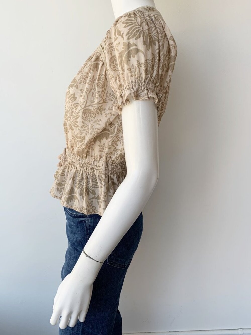 Spell & the Gypsy - Lioness Cap Sleeve Blouse (size Small) - Picture 4 of 10